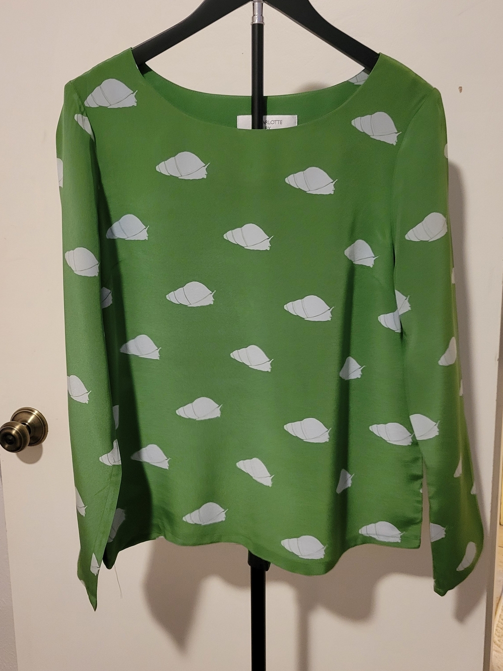 Anthropologie 100% Silk Green Snail Long Sleeve Blouse